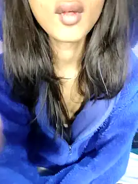 -AYUSHI01's Live XXX Chat