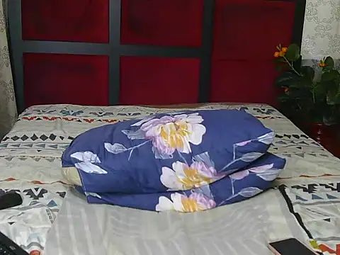 EbonySexySlim Adlı Modelin Canlı XXX Sohbeti