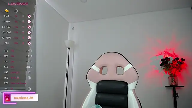 meedussa_20_'s Live XXX Chat