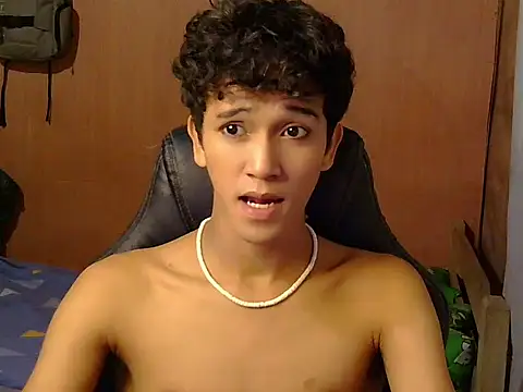 hugekenbigcock's Webcam Show