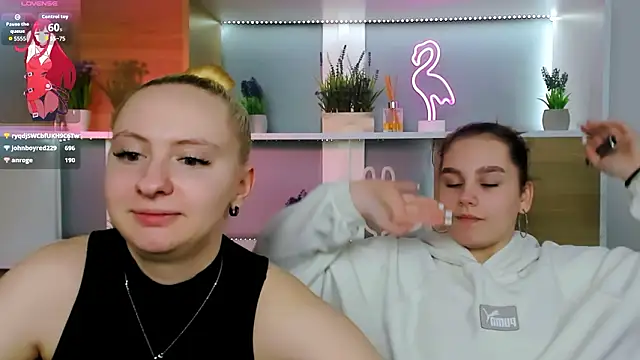 mila_glow1's Live XXX Chat