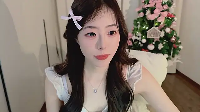 Onecutelittle's Live XXX Chat