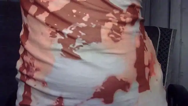 Naughty-Riya Pertunjukan Webcam