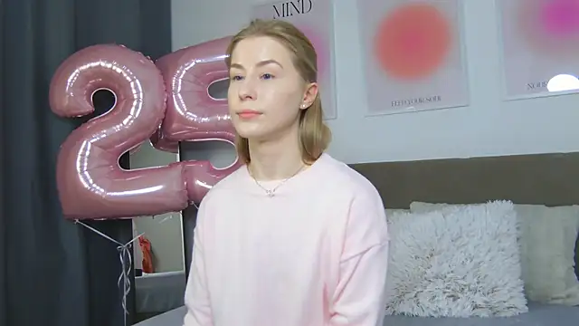 VioletiSwone's Live XXX Chat