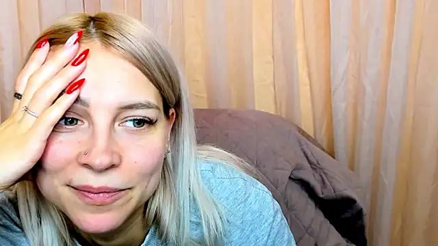 FoxyKathryn Live XXX-chat