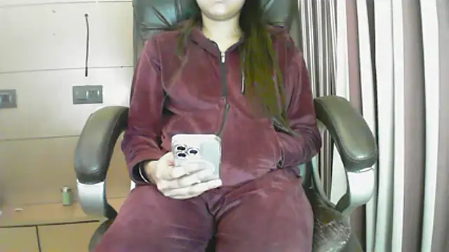 collage_hoty Adlı Modelin Canlı XXX Sohbeti