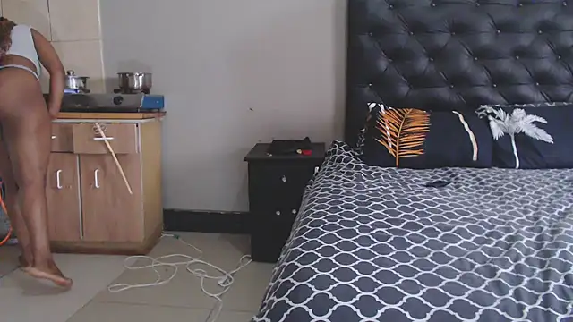 YummySyriaxoxo's Live XXX Chat