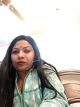 Chat XXX en directo de Cute-Janvi20