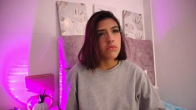 Dulce_Bella_'s Live XXX Chat