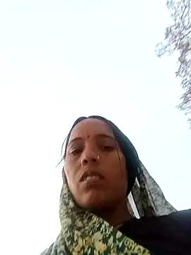 Cutsedi3's Live XXX Chat