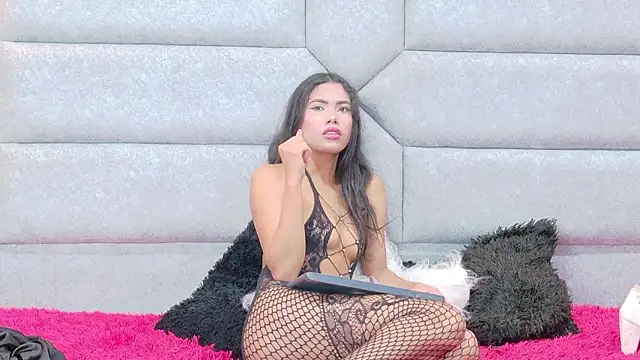 EsmeraldaBlake's Live XXX Chat