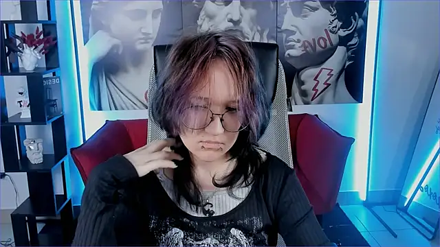 Sylvia_Reed's Live XXX Chat