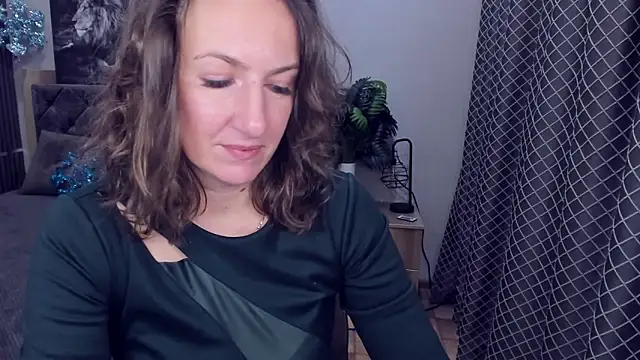 دردشة AngelicaMay الجنسية المباشرة