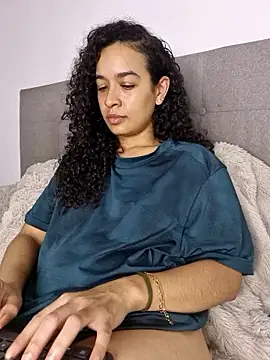 VelvetCurls élő XXX-chatje