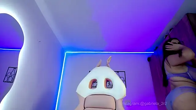 Онлайн чат XXX gabriela_r