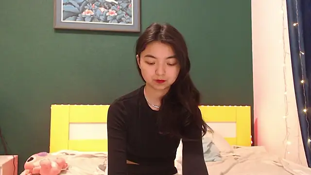 Shy_Kira's Live XXX Chat