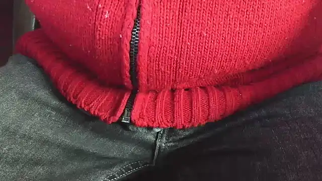 hairyandtiny's Live XXX Chat