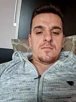 Huge_cock22cm élő XXX-chatje