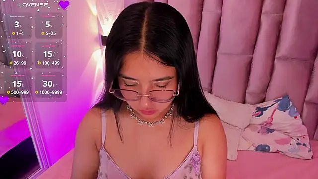 NikyBrookss' Live XXX Chat