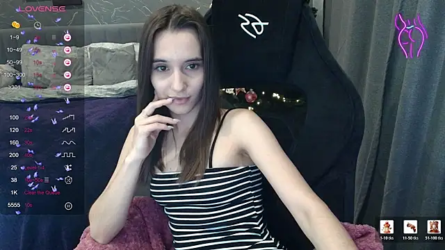 Alice_Weiss' Live XXX Chat