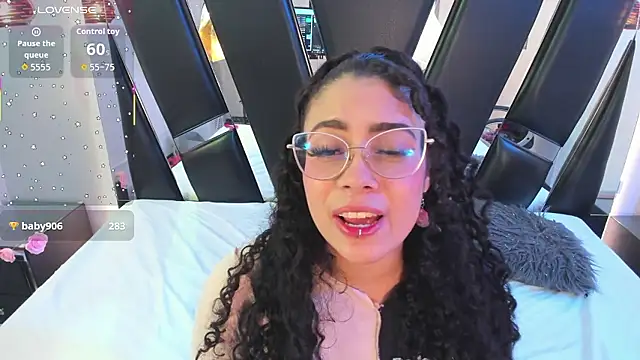 antonelllepiercee's Live XXX Chat