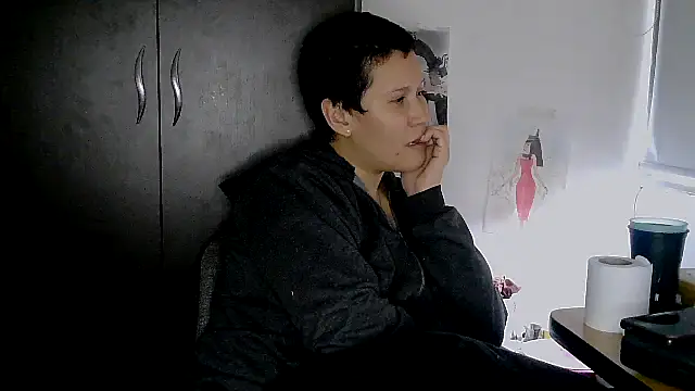 luxandracon23 即時 XXX 聊天