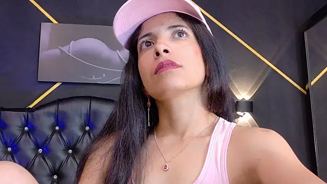 amabel_zambrano's Live XXX Chat