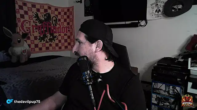 DevilPup75_'s Live XXX Chat