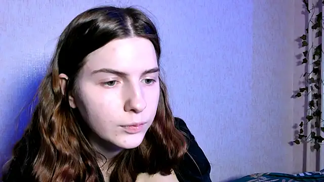 AliceCUNTach's Live XXX Chat