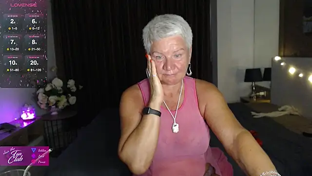 roxana_brooks' Live XXX Chat