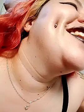 Bruja__Scarlata 라이브 XXX 채팅