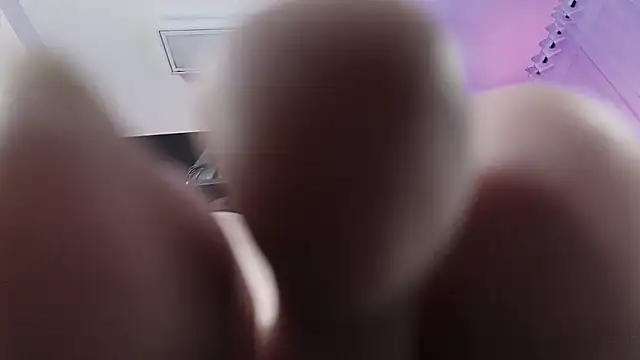 _Jade_16's Live XXX Chat