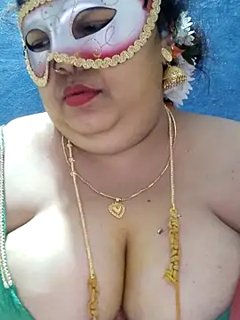 tamilthanushri's Live XXX Chat