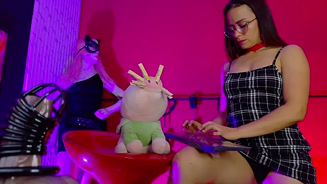 MistressSlut1's Live XXX Chat