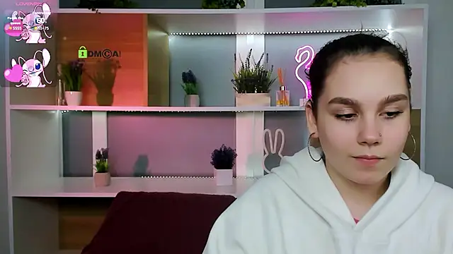 mila_glow1 即時 XXX 聊天