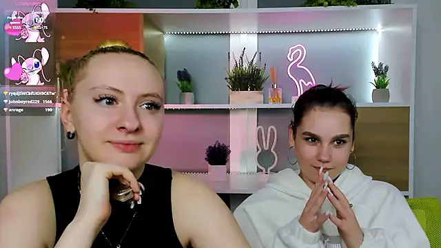 mila_glow1's Live XXX Chat