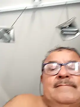 Misterymem63's Webcam Show