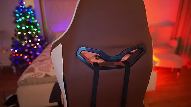 LylaYeess' Webcam Show