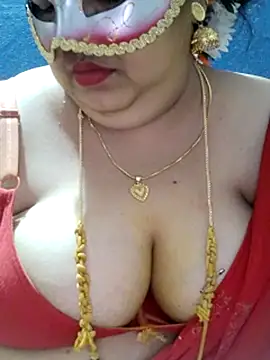 tamilthanushri Live XXX-Chat