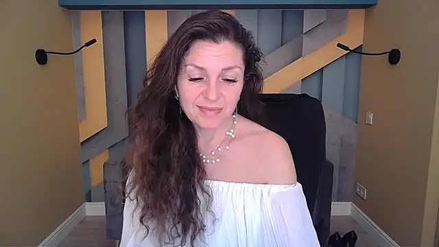 EllaLong: απευθείας συνομιλία ΧΧΧ