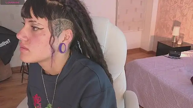 Živý XXX chat _sharlotte777