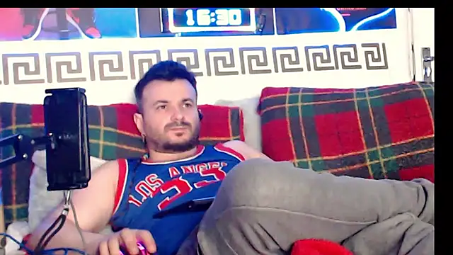 florintanus69 Adlı Modelin Canlı XXX Sohbeti