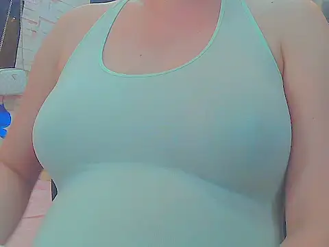 keepmepregnantT's Live XXX Chat