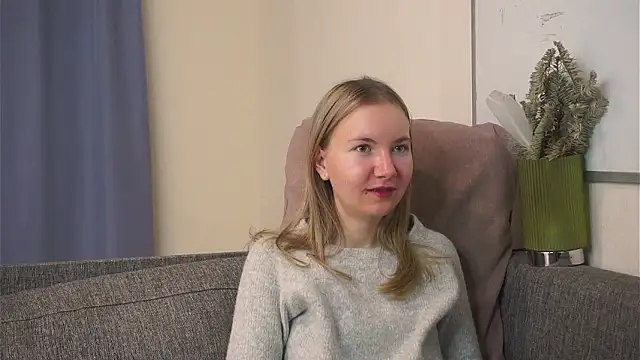 CathyHeximer Adlı Modelin Canlı XXX Sohbeti