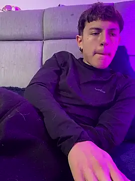 NaytonFreeman's Live XXX Chat