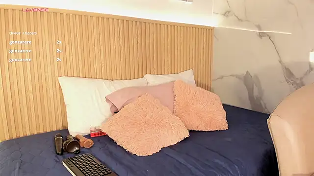 Chat XXX en directo de Fyre_divine