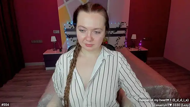 LizaGost élő XXX-chatje