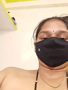 Priyanka_30's Webcam Show