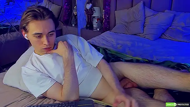 WilliamDyson's Live XXX Chat