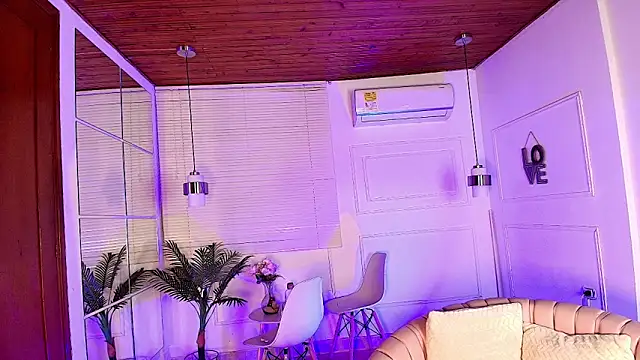 Вебкам-шоу alessia_moon1